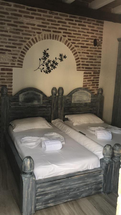 דרמי Hotel Sarajet E Pashait 1 מראה חיצוני תמונה